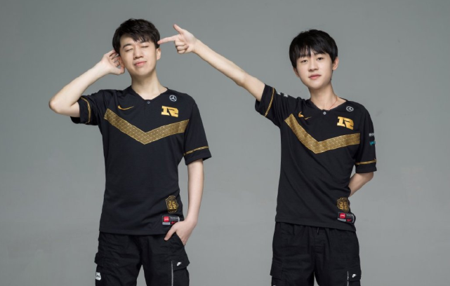 你们让我相 你们让我相